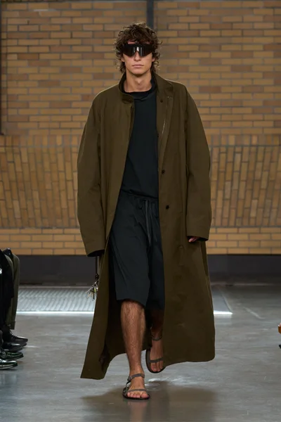 Look 22